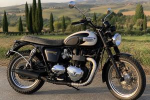 Triumph Bonneville T100 – Classic intramontabile