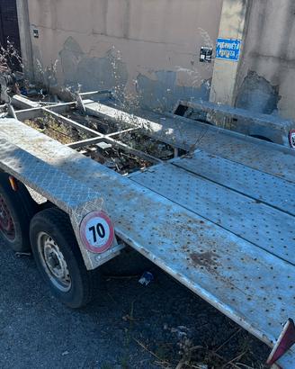 Rimorchio trasporto auto da corsa
