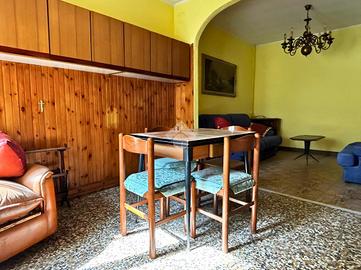 CASA DI CORTE A BIENNO