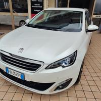 Peugeot 308 BlueHDi 120 S&S EAT6 SW Allure