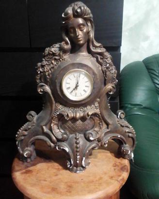 STATUA DONNA IN GESSO CON OROLOGIO