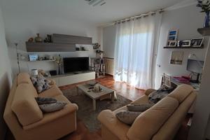 Appartamento 5 vani, garage e mansarda a Staffoli