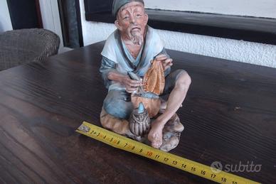 Statuetta di pescatore vintage Royal Porzellan