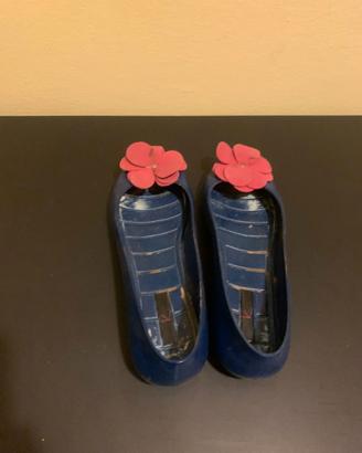 Ballerine zuiki blu scuro con fiocco fiore rosa su
