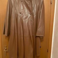 Cappotto in pelle marrone