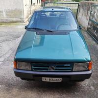 auto fiat uno