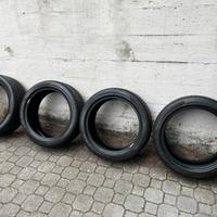 Gomme Pirelli PZero 205/45-R17