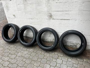 Gomme Pirelli PZero 205/45-R17