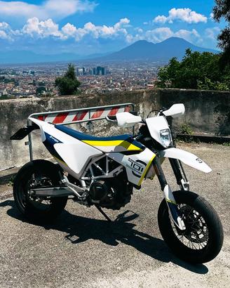 Husqvarna 701 Supermoto SM 2018