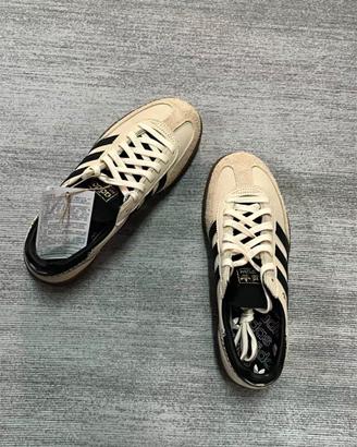 adidas Scarpe da ginnastica verdi e bianche/EU37
