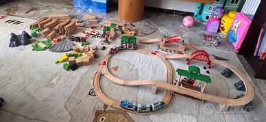 Brio Trenino / set stazione + tante diversi pezzi