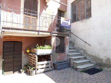 CASA DI CORTE A ROVESCALA