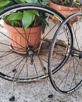 cerchi Mavic akisium coppia per bici da corsa 