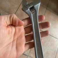 Chiave regolabile a rullino