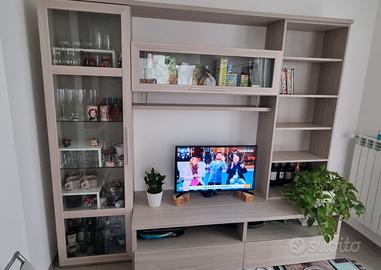 parete attrezzata tv 