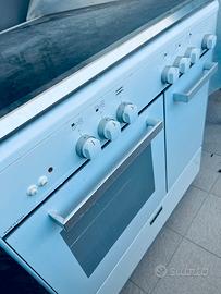 Cucina a gas e stendino