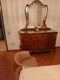 Camera da letto anni '50 in stile chippendale