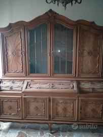 Credenza vintage in legno massello con ribalta