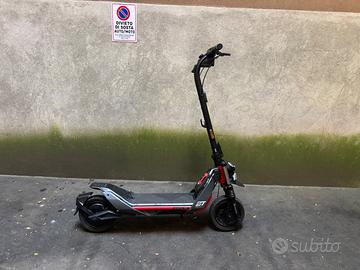 Monopattino Segway Ninebot ZT3 Pro - garanzia 