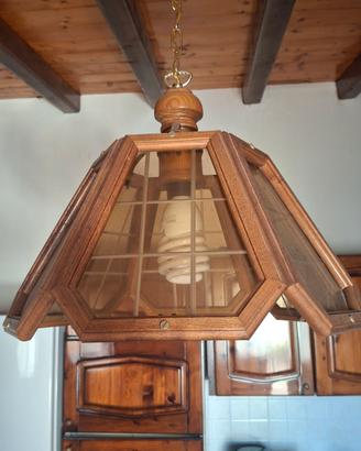 Lampadario in legno 