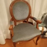 Poltroncina classica imbottita