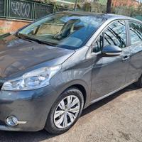 peugeot 208 1.4  GPL 2014
