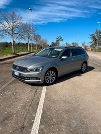 Volkswagen Passat 1.6 TDI DSG Comfortline BlueMoti