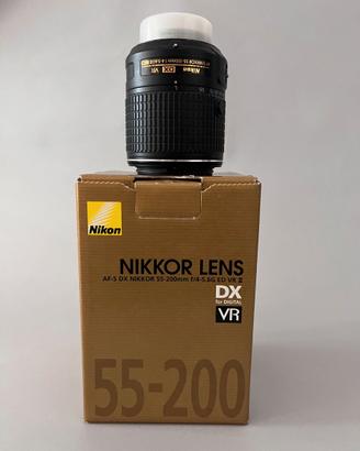NIKON ZOOM 55-200 + FLASH NIKON SB700