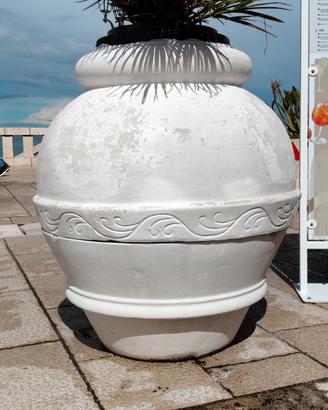 anfore in cemento per arredo dehor bar ristorante 