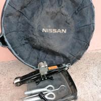 ruotino di scorta nissan con accessori 