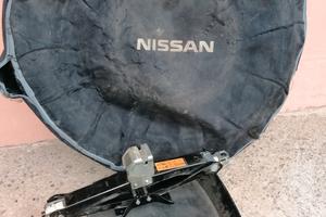 ruotino di scorta nissan con accessori 