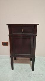 comodino arte povera