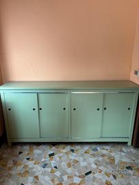 Mobile in legno stile anni ‘70