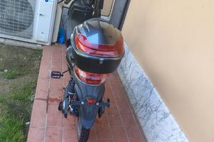 motorino elettrico senza casco 