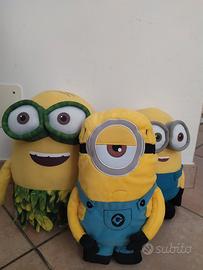 3 peluche Minions (dimensioni 25 cm) 