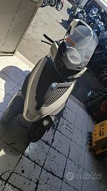 Piaggio MP3 300