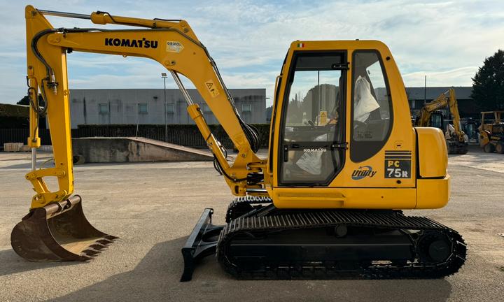 Escavatore pc75r2