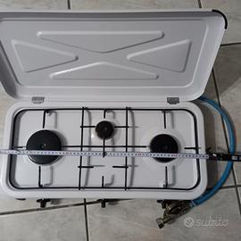 fornello a gas tre fuochi con coperchio 