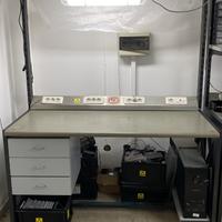 Tavolo da laboratorio