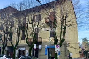 AMPIO APPARTAMENTO TERMOAUTONOMO IN PIENO CENTRO!