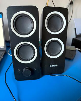 Logitech Z200