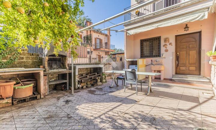 3 LOCALI A MAZZANO ROMANO