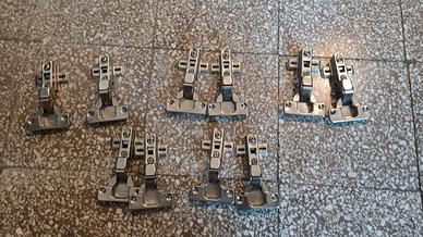 set 10 cerniere ante armadio