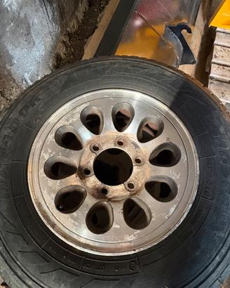 Cerchi in lega pajero