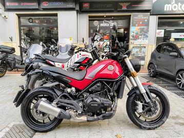 BENELLI Leoncino 500 .