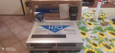 VIDEOREGISTRATORE VHS STEREO SEMIPROF. PANASONIC