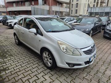 OPEL Corsa 1.2 3 porte Club