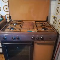 Macchina gas INDESIT