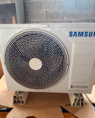 Condizionatore Samsung MonoSplit 9000