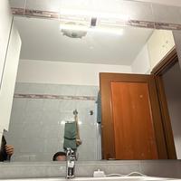 Specchio da bagno con luce